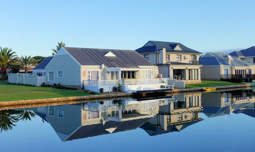 casa lujosa prefabricadas al estilo mediterraneo al lado de un lago economico casas prefabricadas mediterraneas